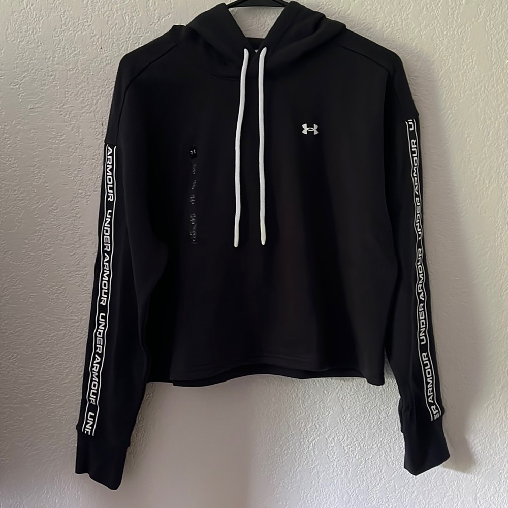 Women’s under armour cropped hoodie